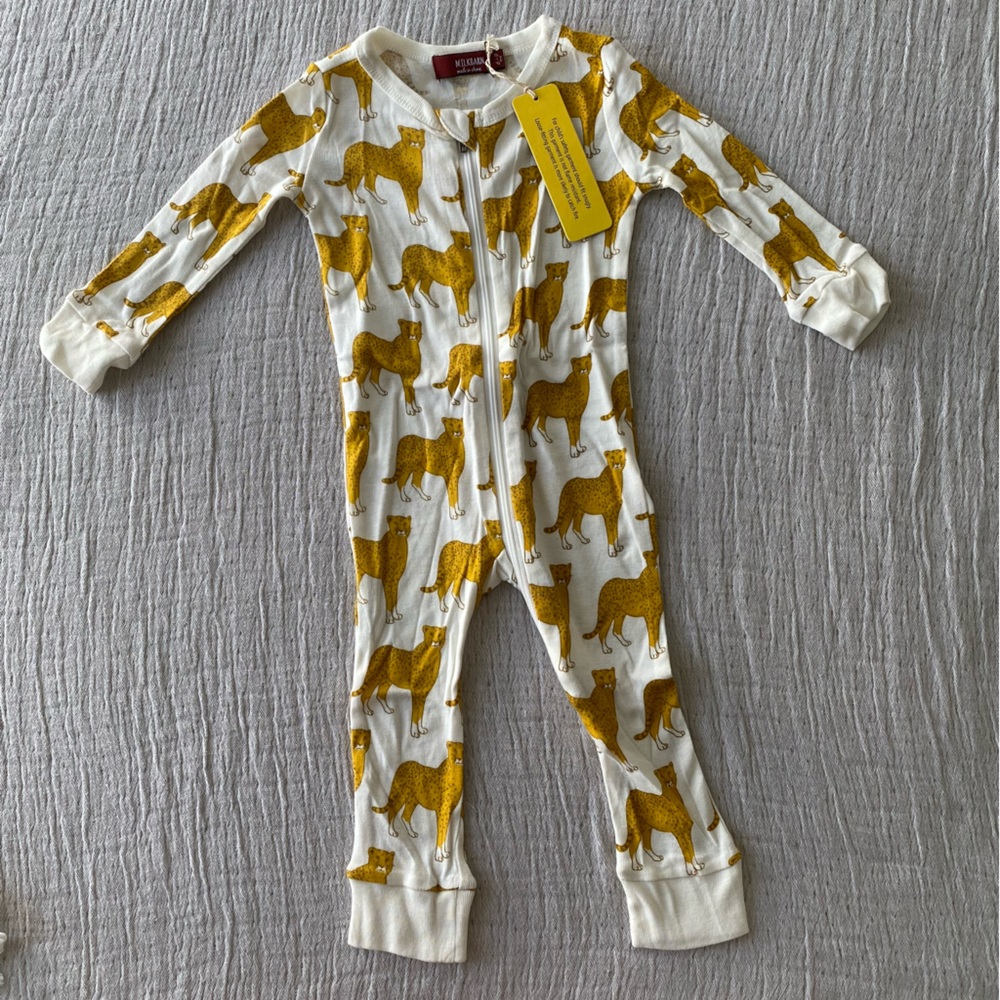 Milkbarn Cheetah Zip Sleeper Footie
